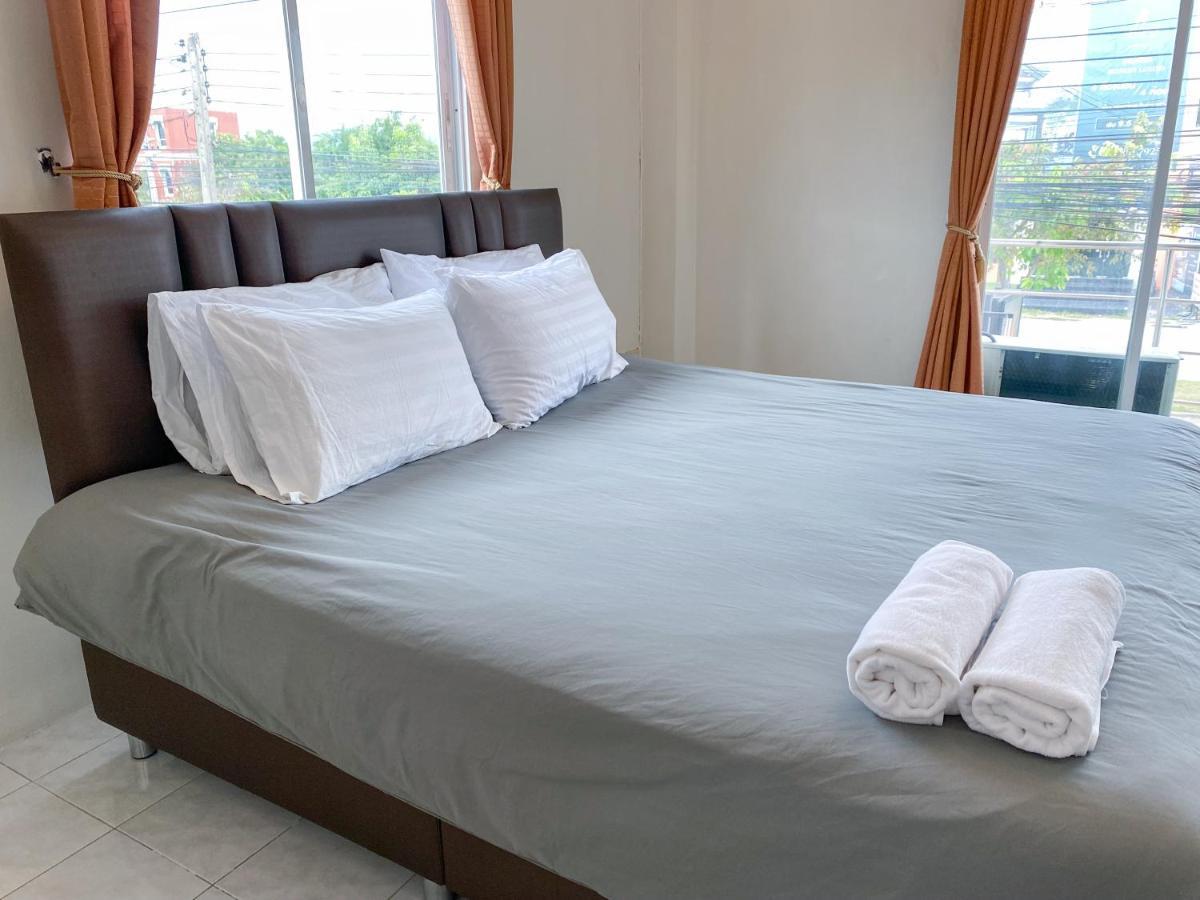 Uh Hostel Bangsaen Екстериор снимка
